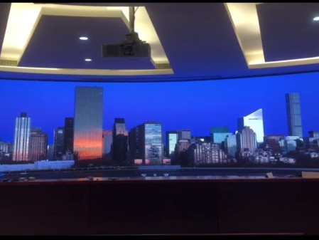 孝感煙草局 BOE室內(nèi)全彩P1.8安裝完畢      尺寸：7.68x2.24  像素點：4128x1204