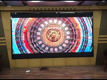 大悟煙草局室內(nèi)全彩P1.8安裝完成   尺寸：3.84*2.08   像素點：2064*1118